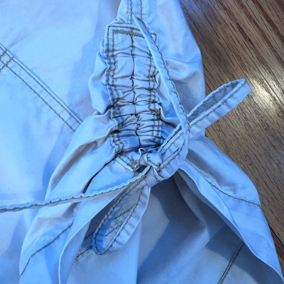 LOFT size 8 light khaki cropped cargo pants. - Picture 5 of 7